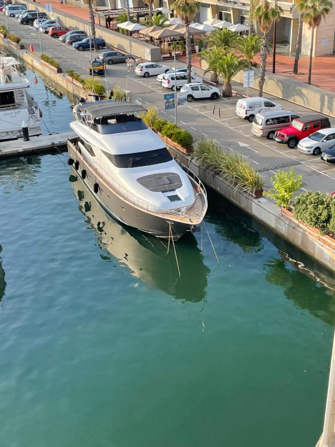 Motoryacht 21 Avec Equipage 호텔 바르셀로나 외부 사진