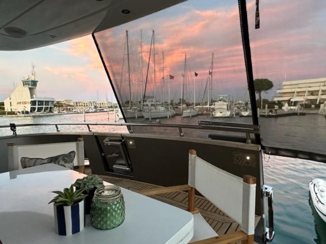 Motoryacht 21 Avec Equipage 호텔 바르셀로나 외부 사진