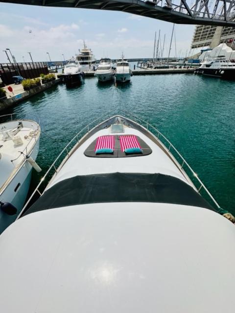 Motoryacht 21 Avec Equipage 호텔 바르셀로나 외부 사진