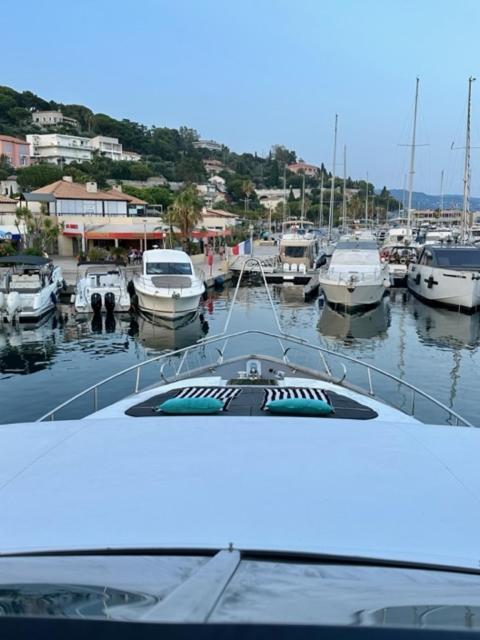 Motoryacht 21 Avec Equipage 호텔 바르셀로나 외부 사진